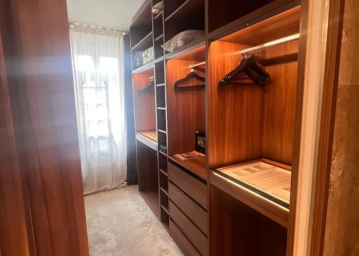 Basilica Panorama Luxury דירה